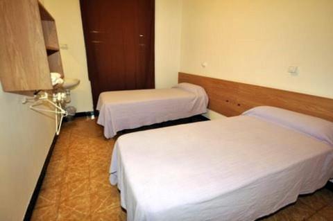 Hostal Can Blanco Sarria de Ter Phòng bức ảnh