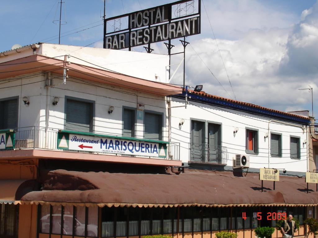 Hostal Can Blanco Sarria de Ter Ngoại thất bức ảnh